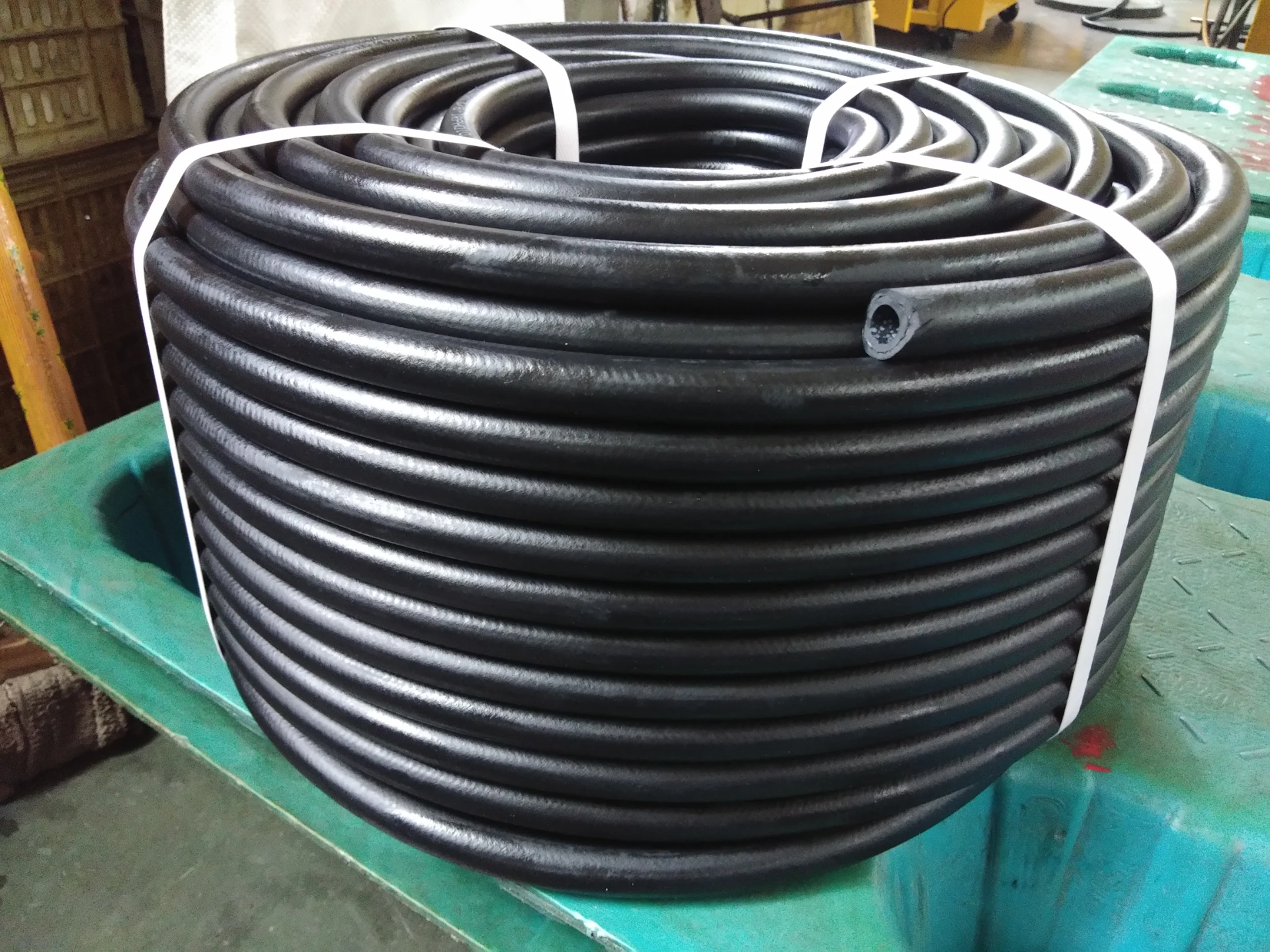 How to Store Oil Hoses to Avoid Cracking in Winter