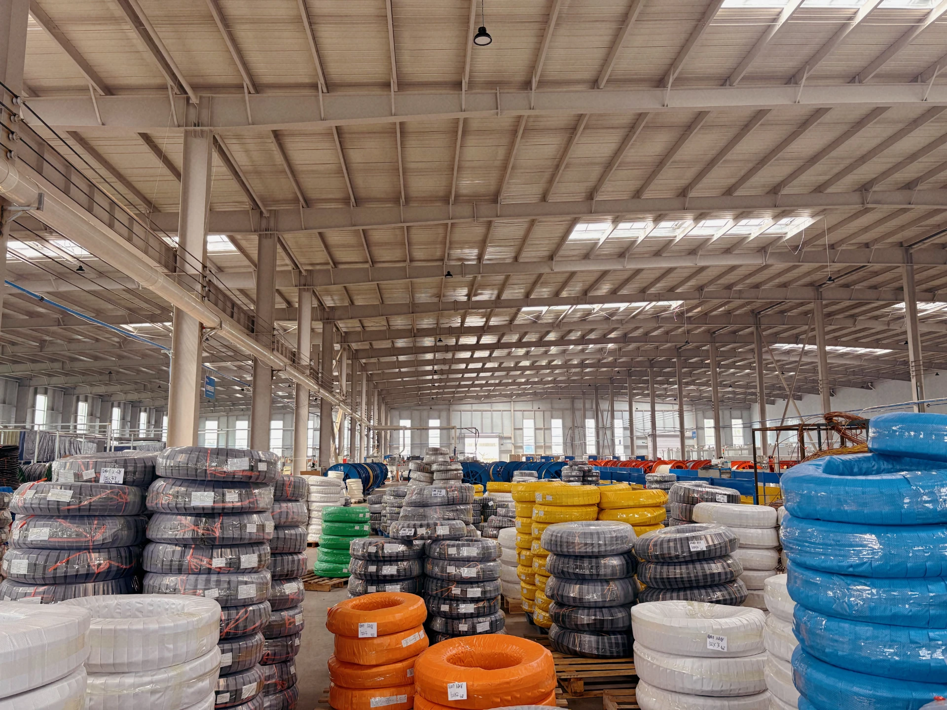 The Essential Guide to Custom Hydraulic Hoses for Industrial Applications