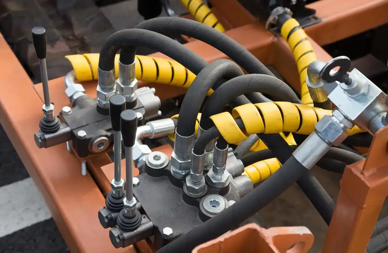How to Maintain Hydraulic Hoses?